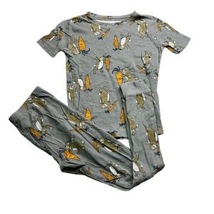 Carter's Gray Pajama Set with Bunny and Carrot Print